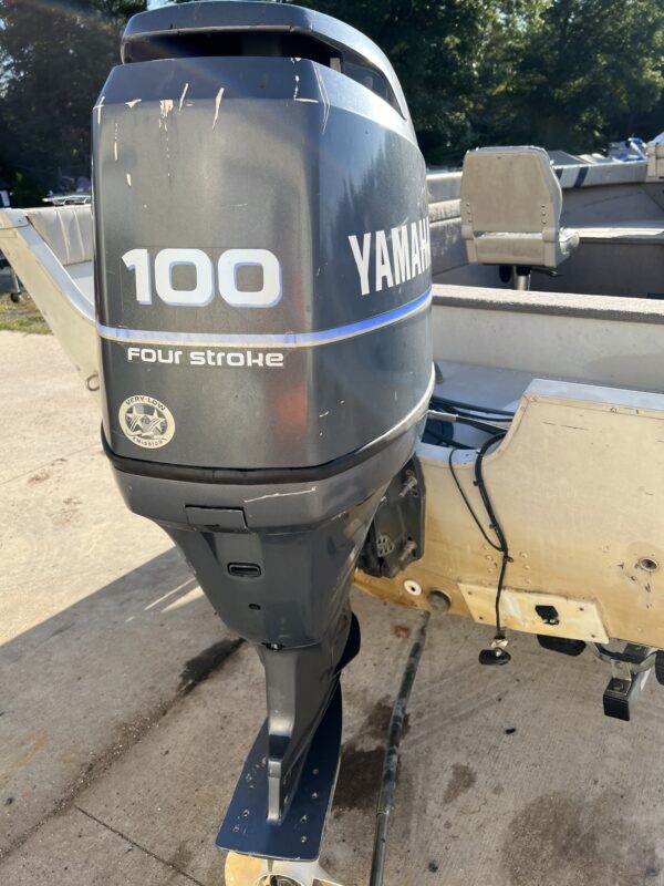 2001 Sylvan Explorer 1700 with Yamaha 100hp 4 stroke $9,800 - Image 2