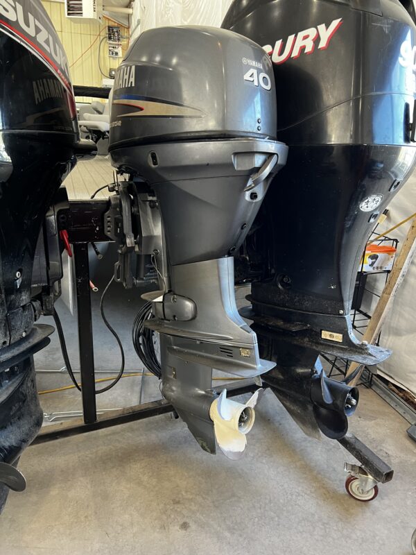 2001 Yamaha 40hp, 4 stroke, electric start, tilt/trim - $3,900 installed