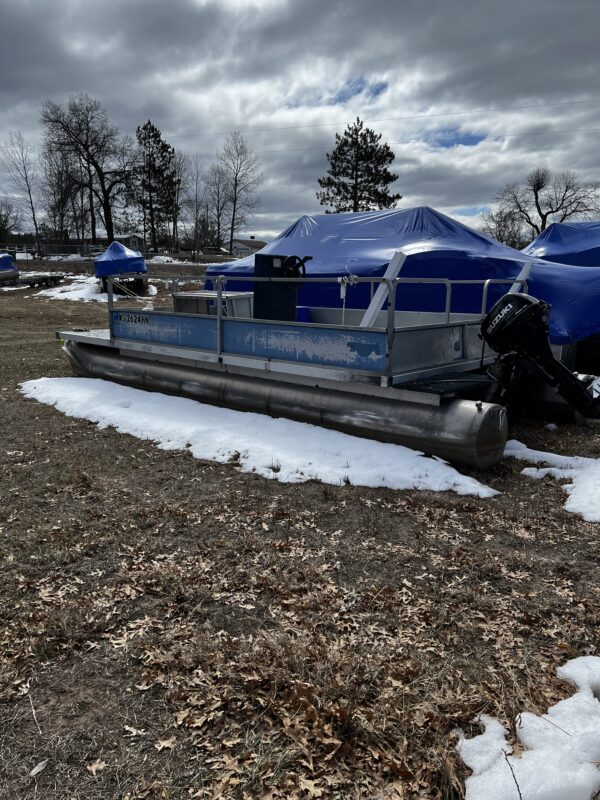 1976 Kayot 21' Pontoon with Suzuki 9.9hp - $2,900